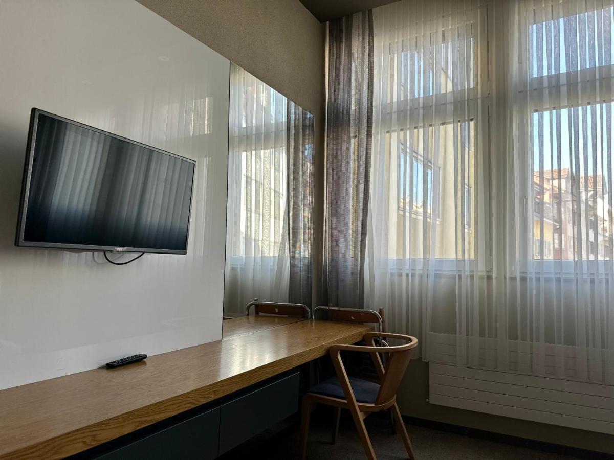 Plaza Hotel Winterthur Bagian luar foto