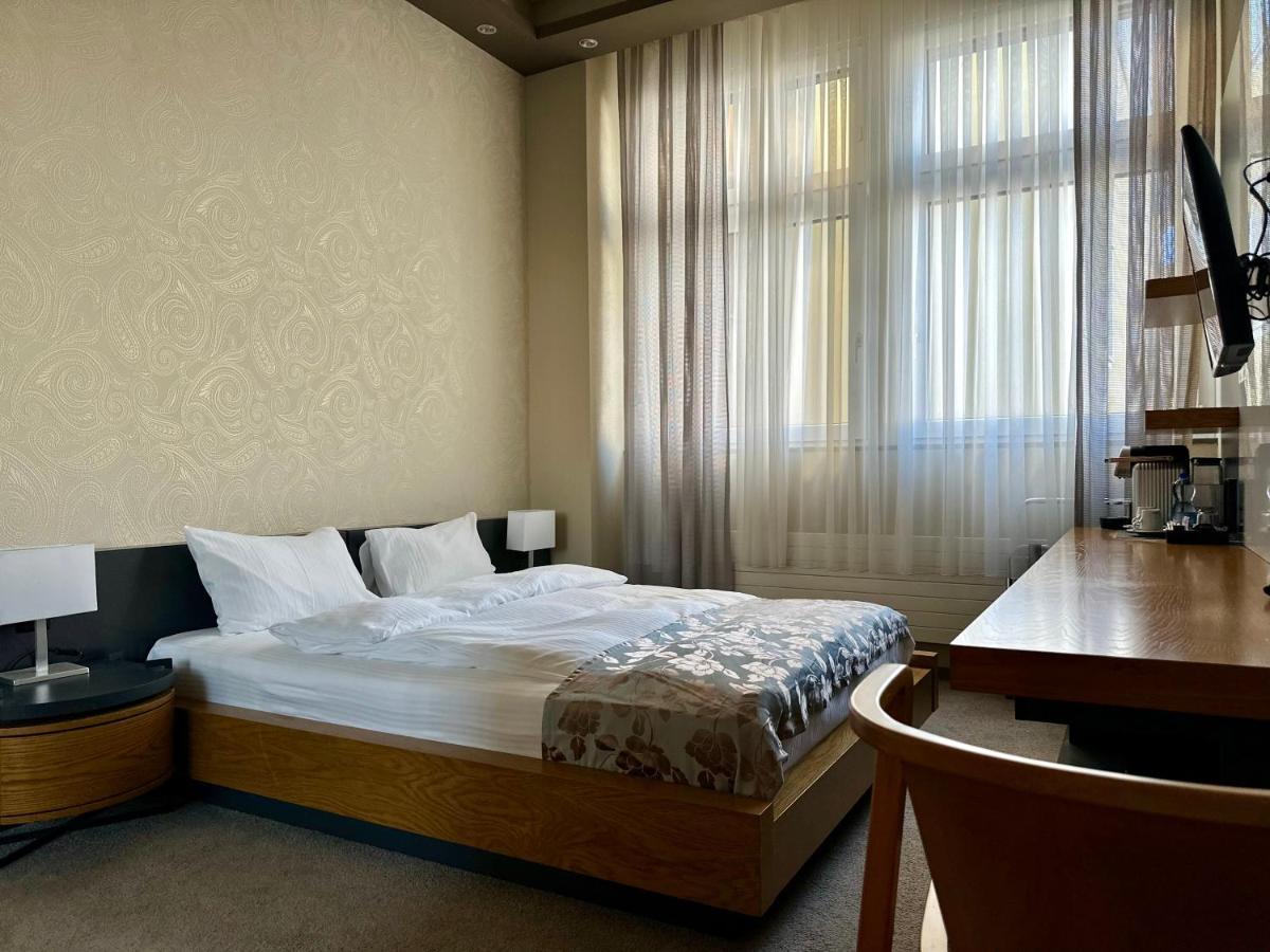 Plaza Hotel Winterthur Bagian luar foto